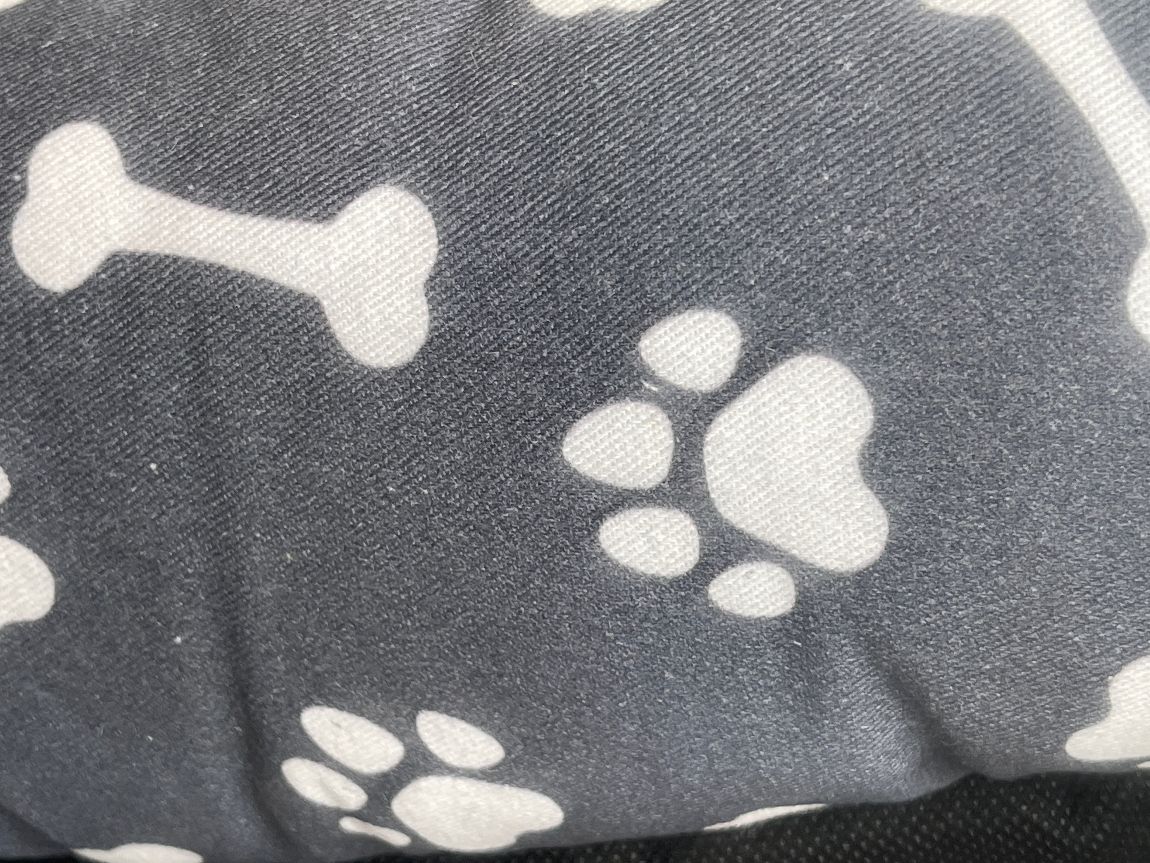 Paw & Bones Cuddler Pet Bed